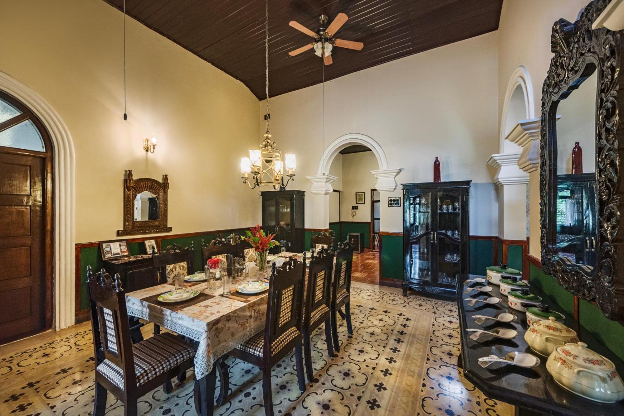 SaffronStays Calamondinn Bungalow Gonikoppal Bagian luar foto