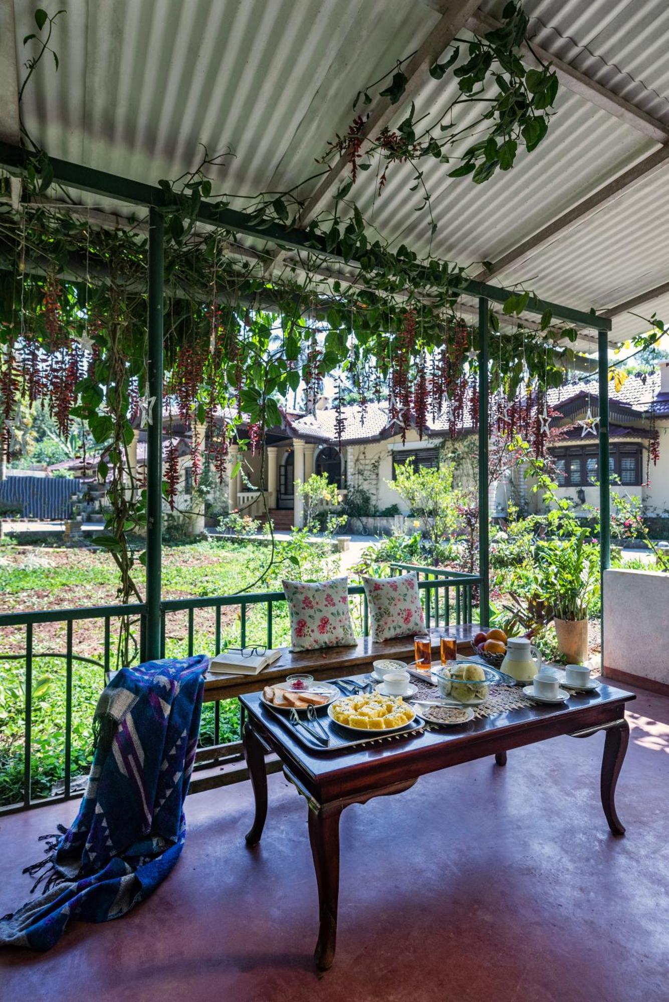 SaffronStays Calamondinn Bungalow Gonikoppal Bagian luar foto