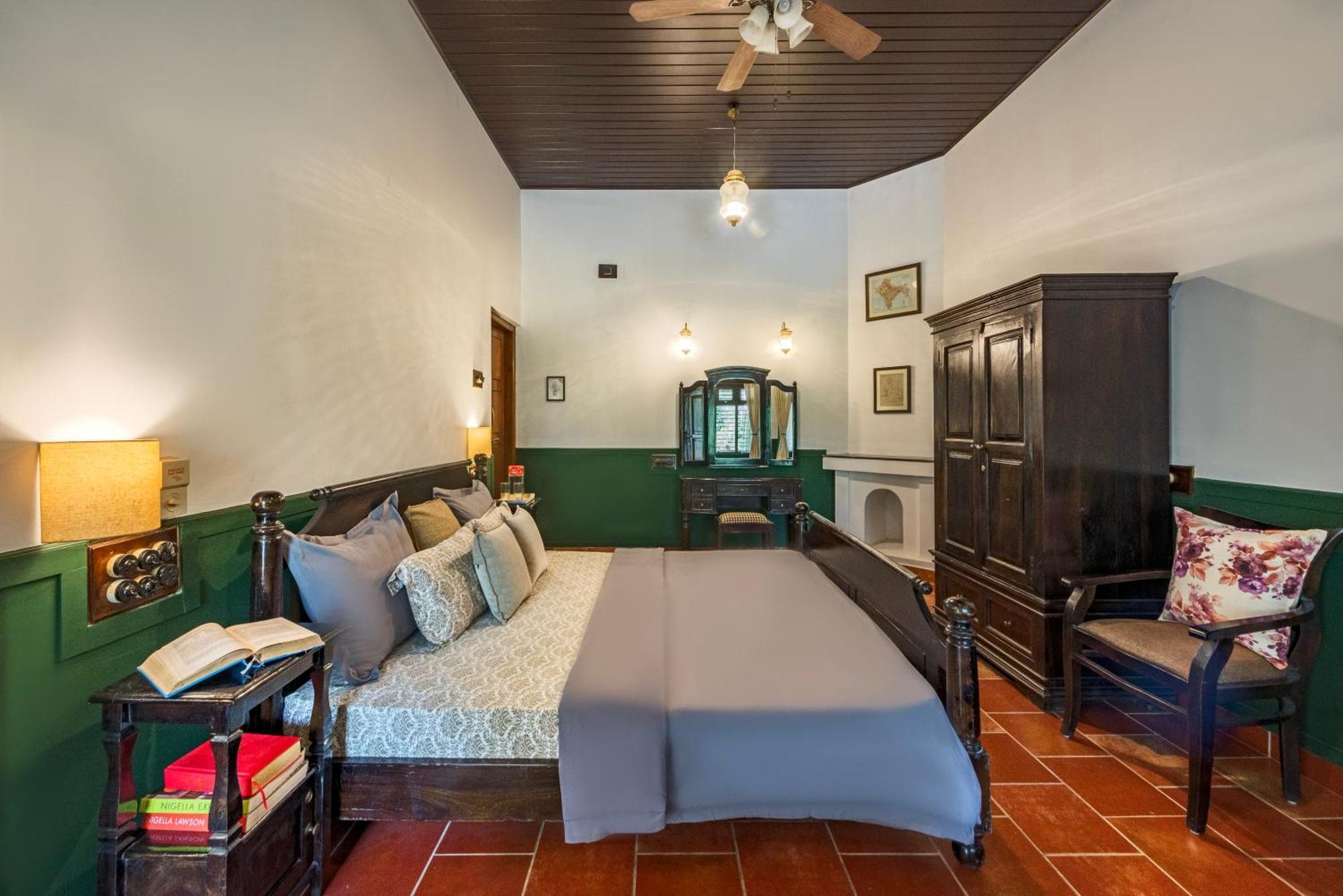 SaffronStays Calamondinn Bungalow Gonikoppal Bagian luar foto