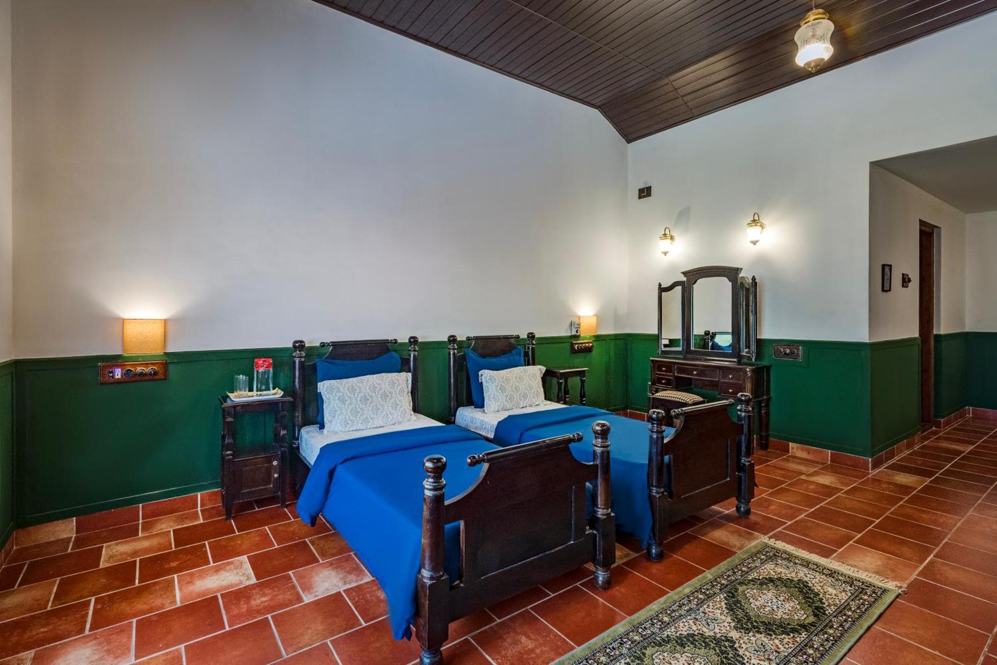 SaffronStays Calamondinn Bungalow Gonikoppal Bagian luar foto