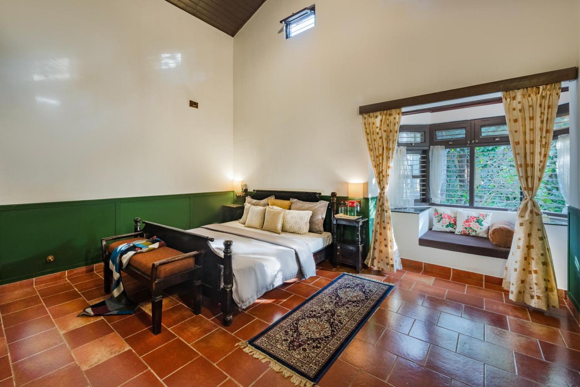 SaffronStays Calamondinn Bungalow Gonikoppal Bagian luar foto